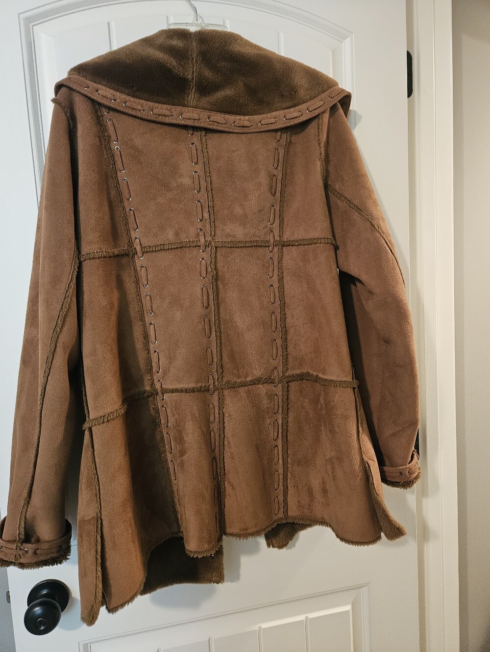 Dennis Basso Chestnut Brown Suede Shearling Coat Medium - Picture 3 of 4